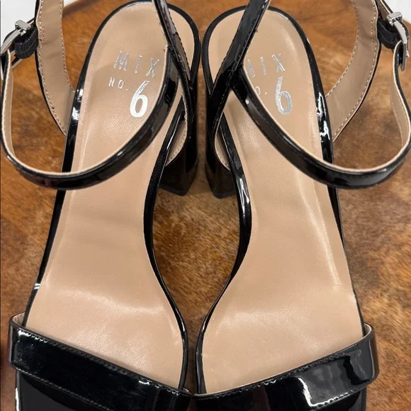 Mix No 6 Shoes Wm 8.5 Wide Sundra Black Faux Patent Leather Sandals Block Heel - Picture 10 of 11